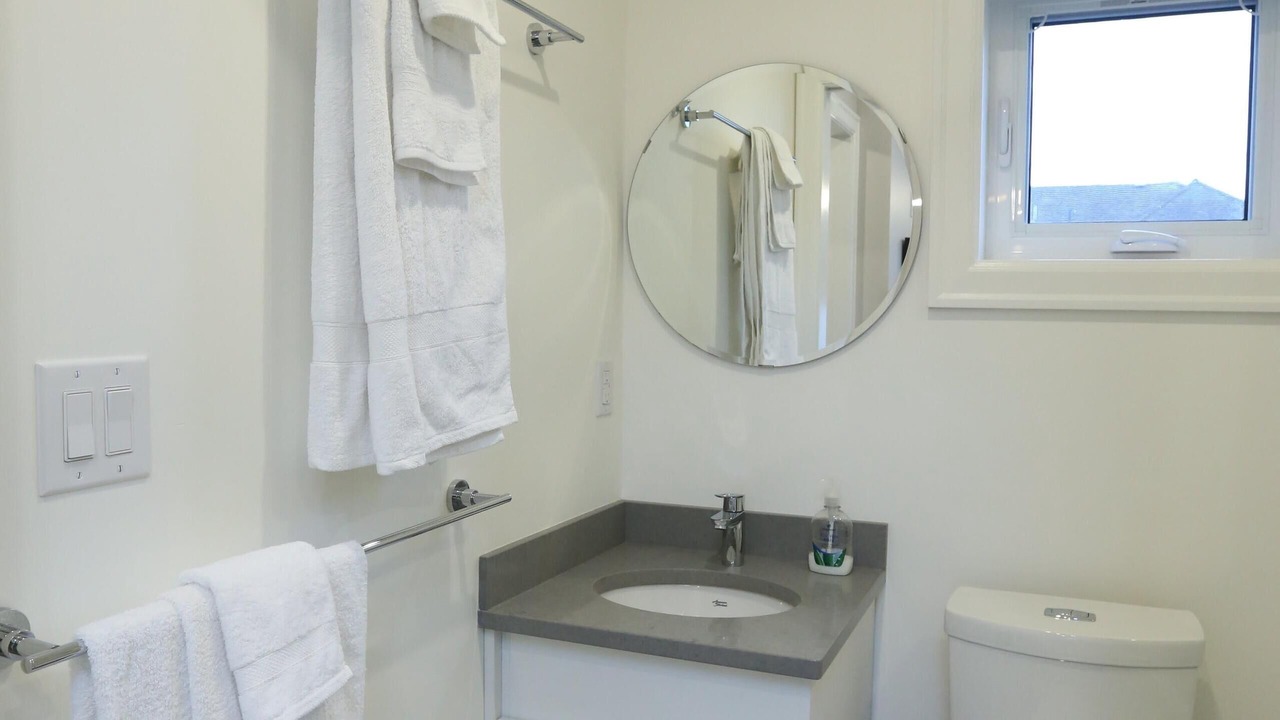 Photo of Bathroom in Arbutus Ridge