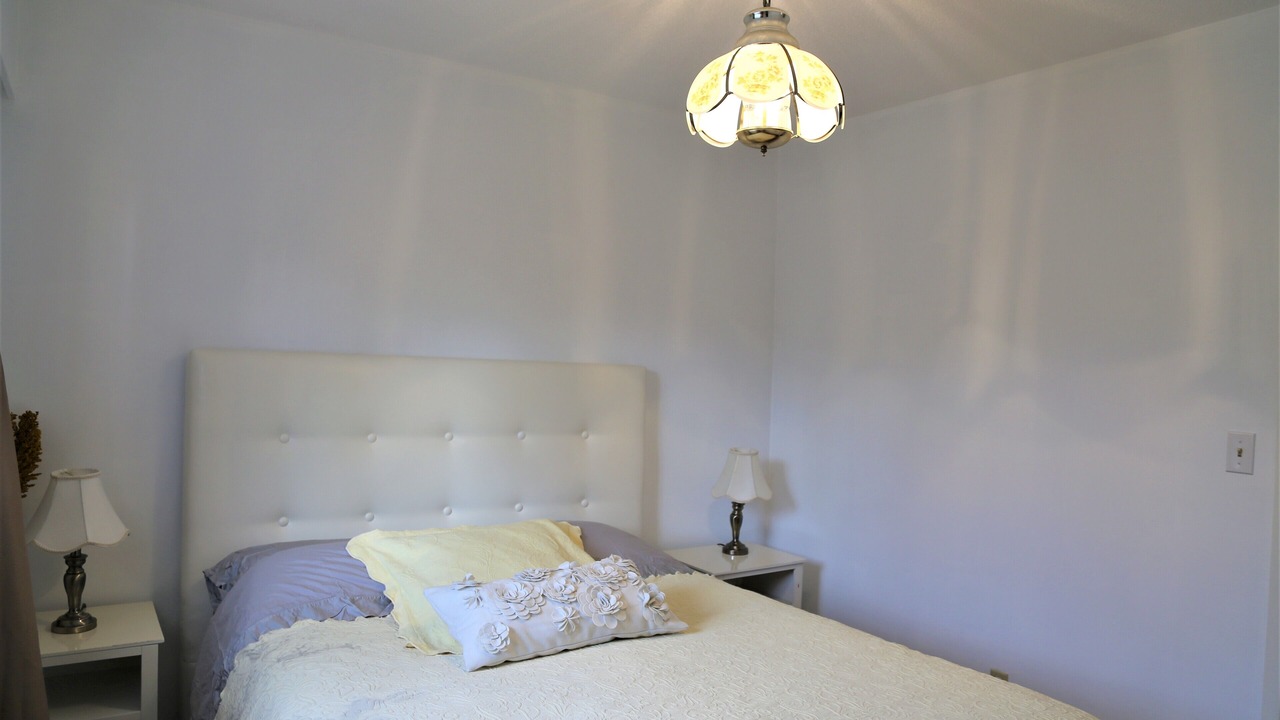 Photo of Bedroom in Colwood