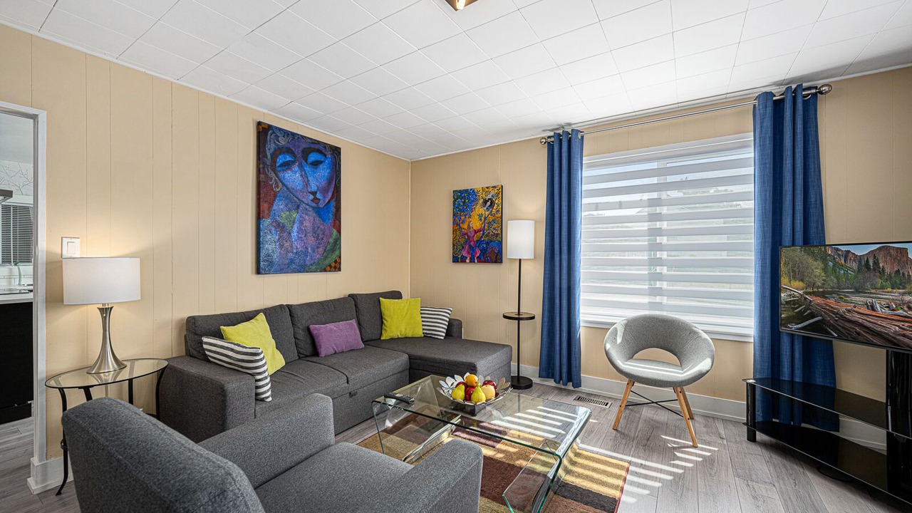 Photo of Livingroom in Port Alberni
