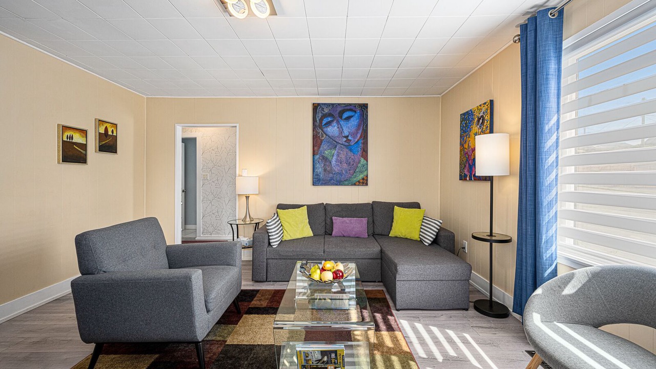 Photo of Livingroom in Port Alberni