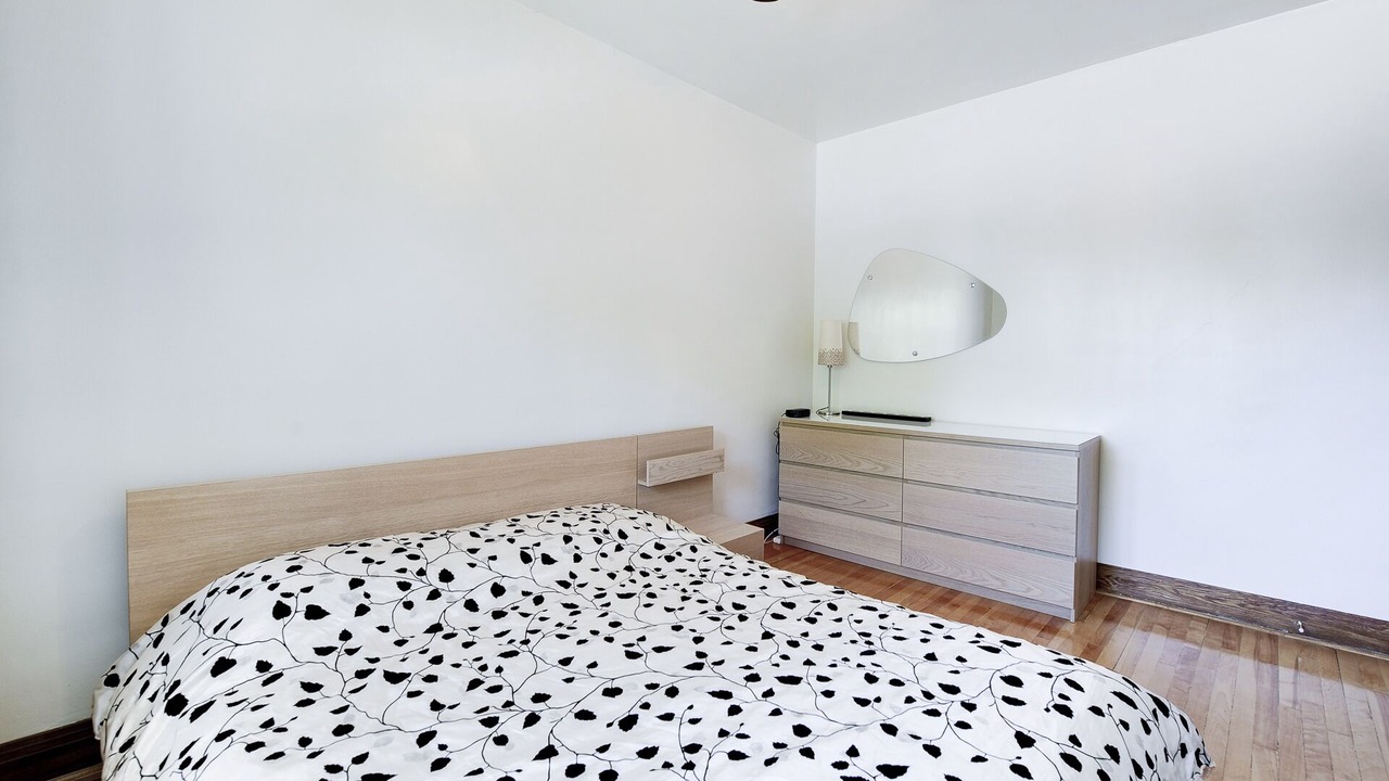 Photo of Bedroom in Hochelaga