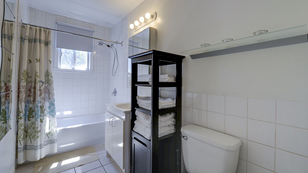 Photo of Bathroom in Hochelaga