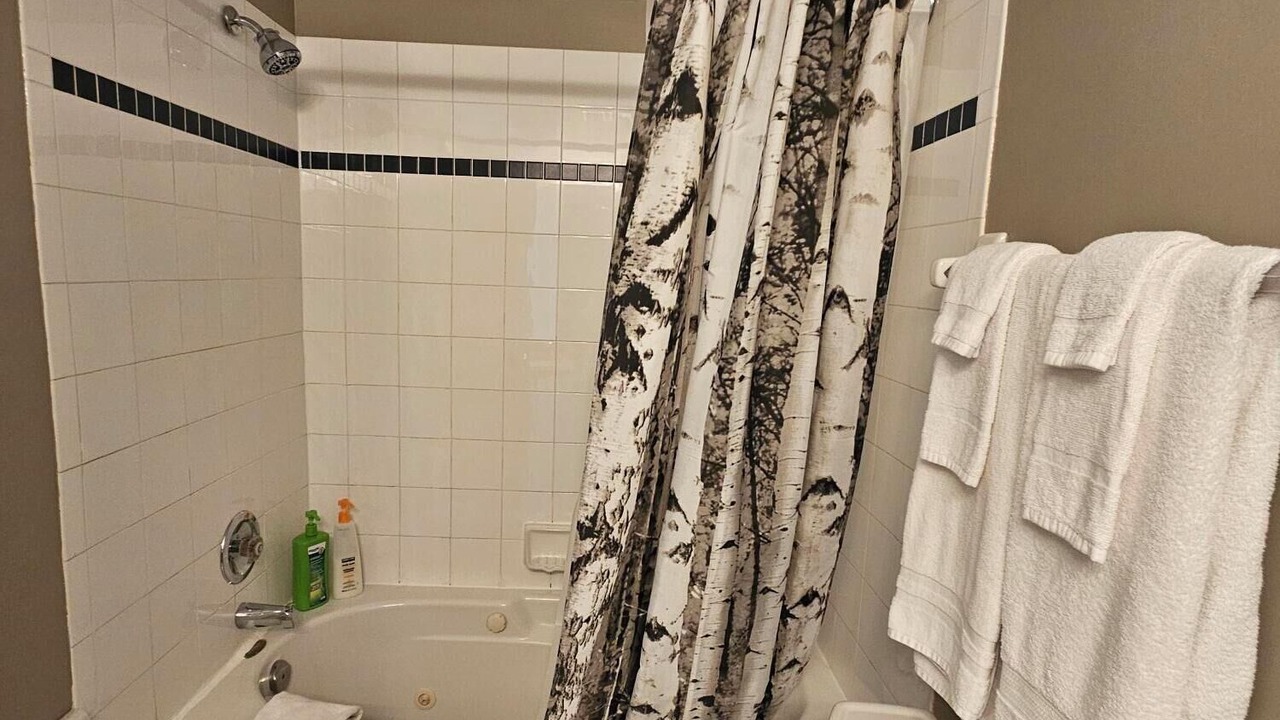 Photo of Bathroom in Craigleith