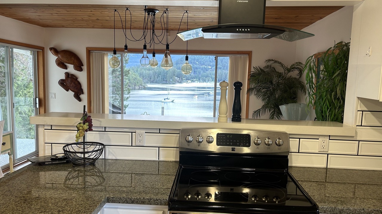 Photo of Kitchen in Madeira Park