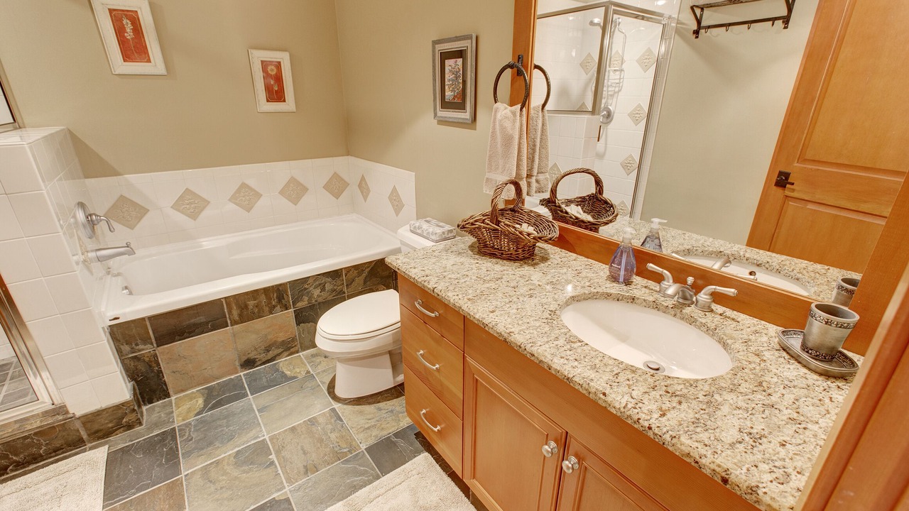 Photo of Bathroom in Whistler Creekside