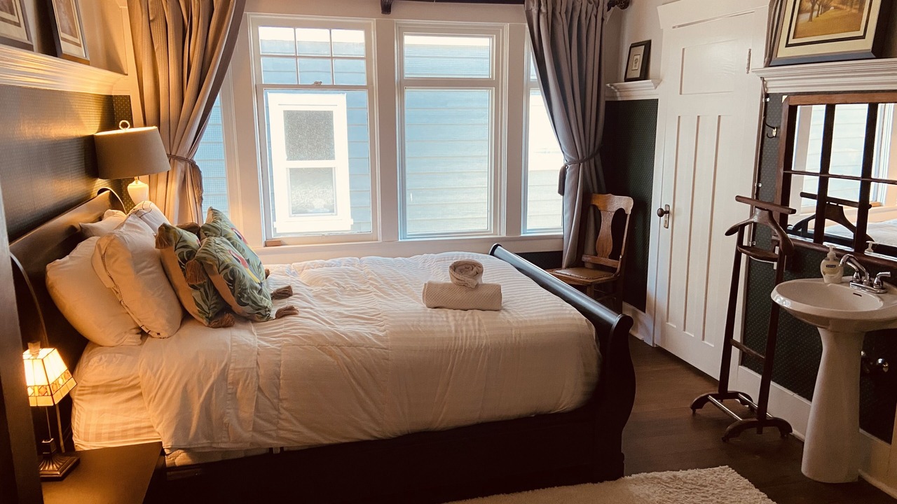 Photo of Bedroom in Booktown
