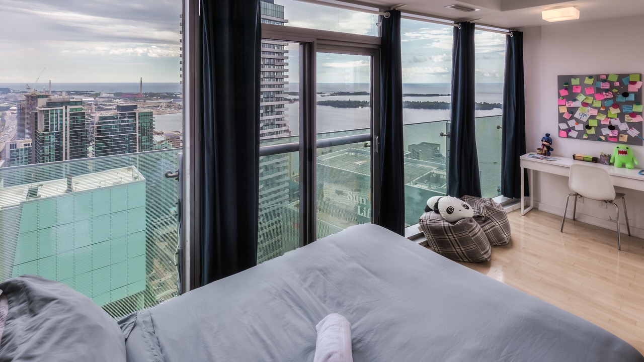 Photo of Bedroom in Toronto Entertainment District