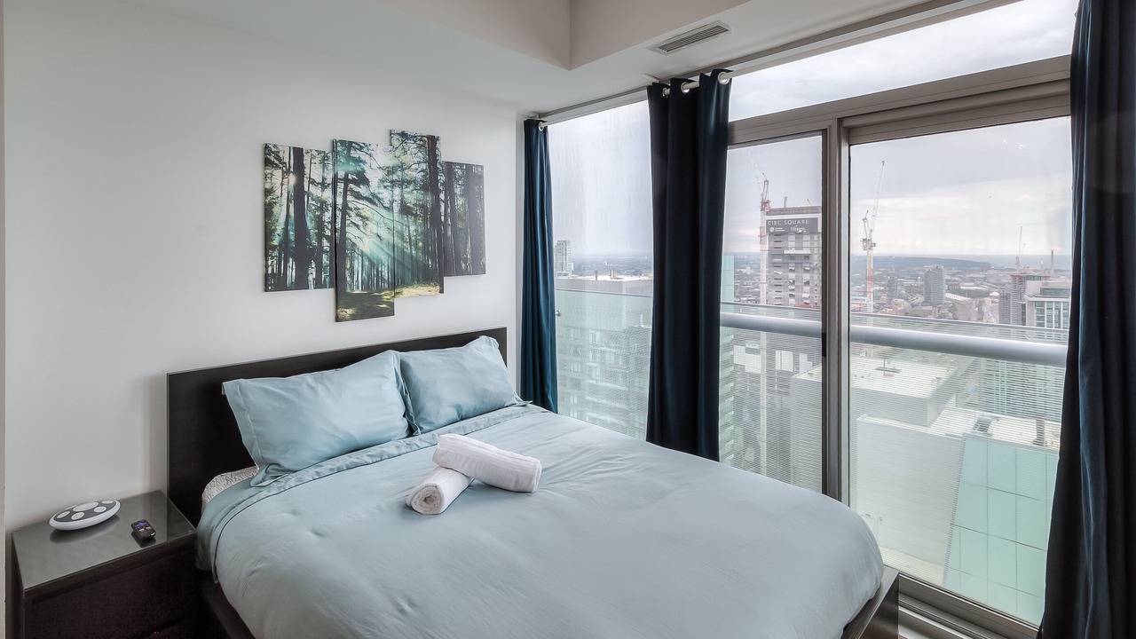 Photo of Bedroom in Toronto Entertainment District