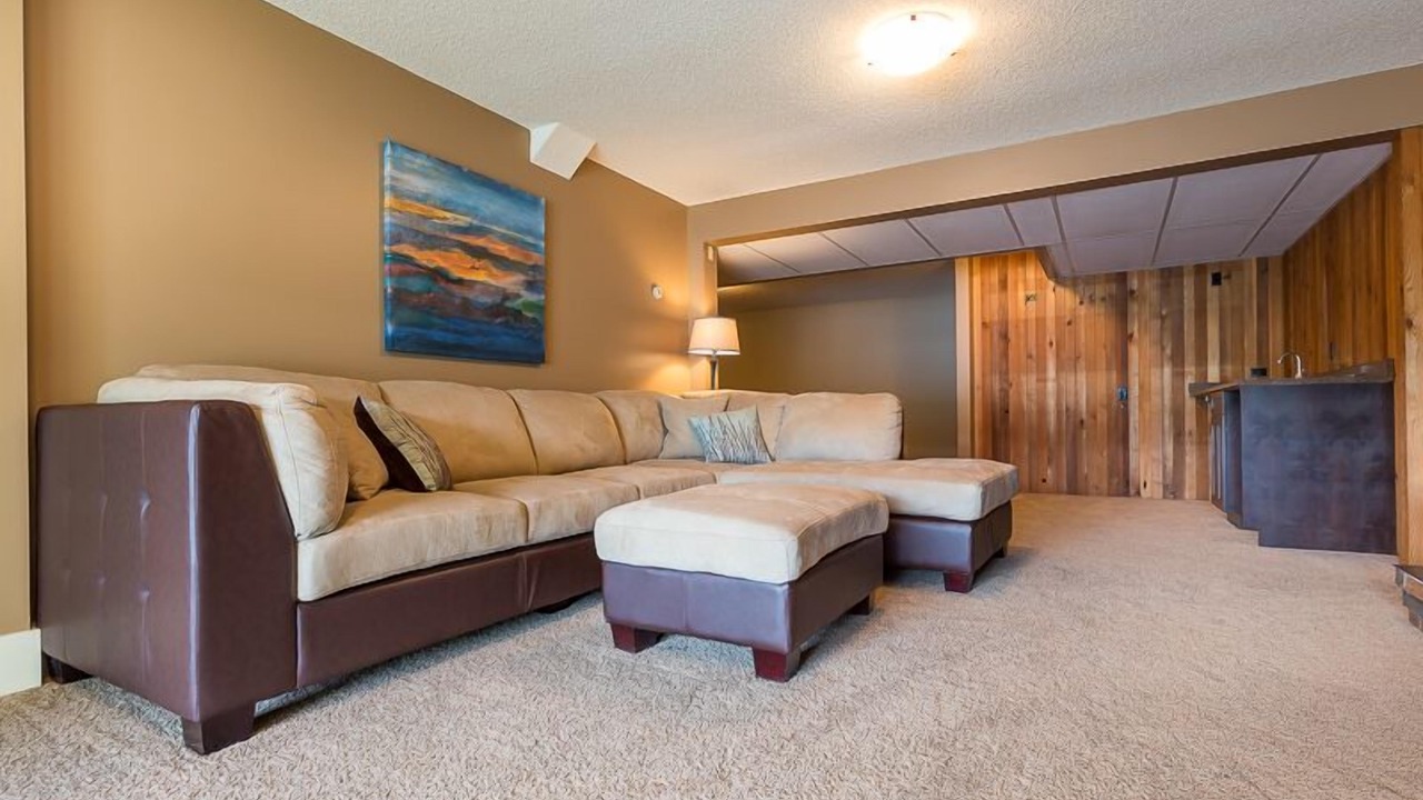 Photo of Livingroom in Vernon