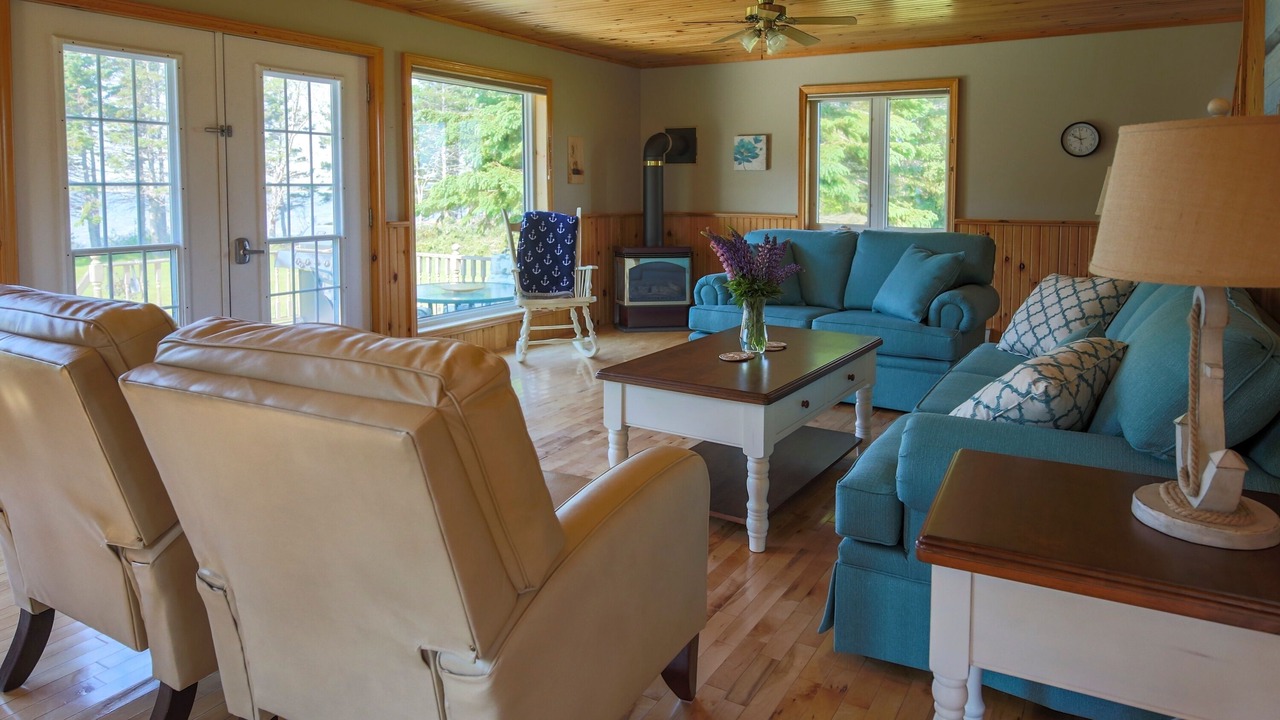 Photo of Livingroom in Belle River