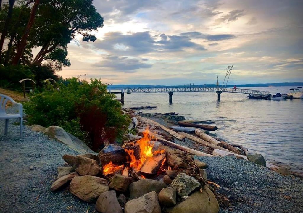 Photo of Others in Yellow Point