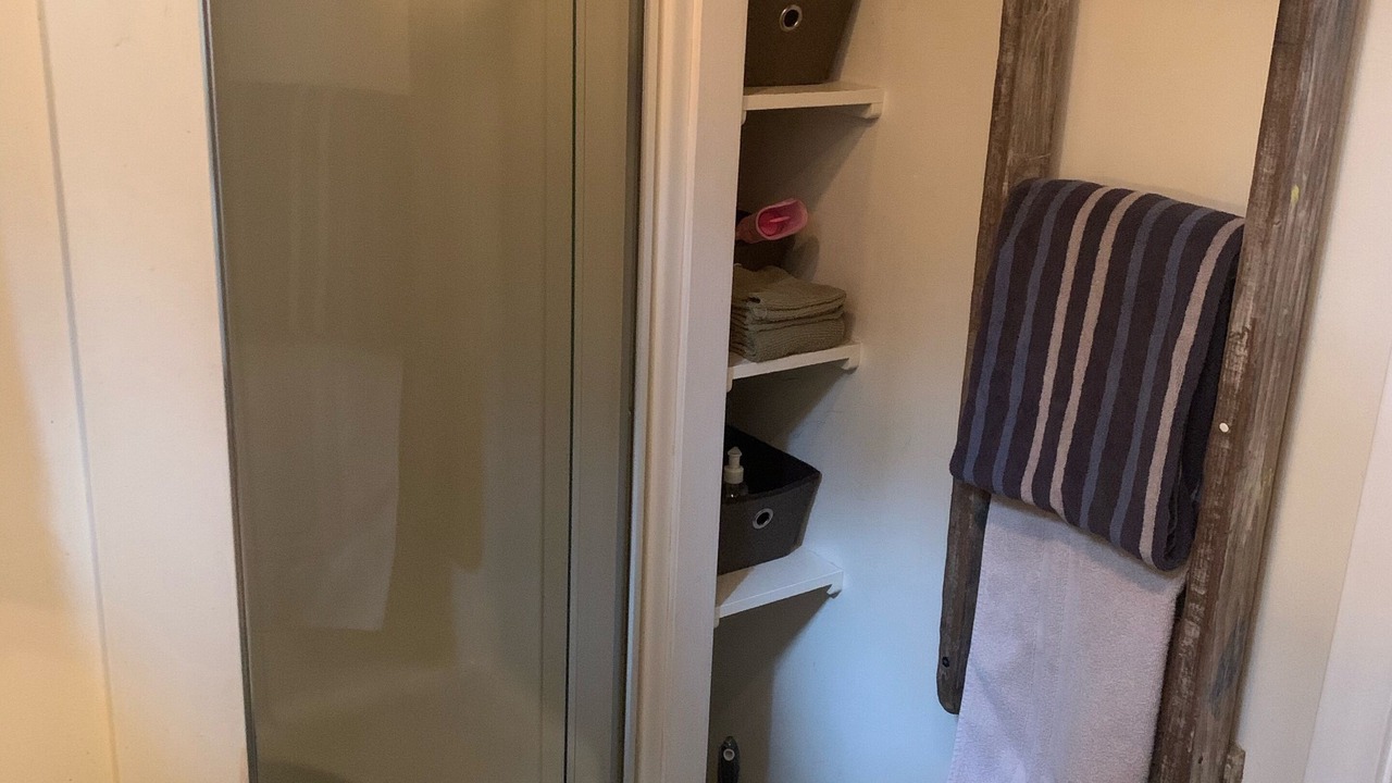Photo of Bathroom in Ganges