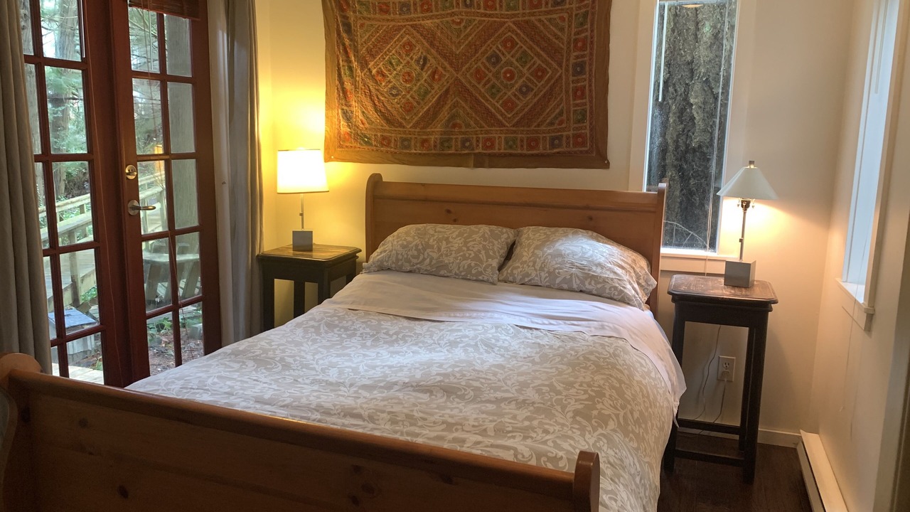 Photo of Bedroom in Ganges