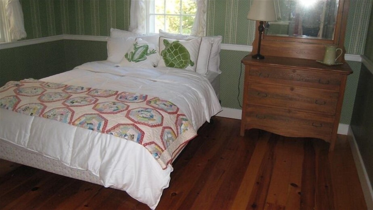Photo of Others in Mahone Bay