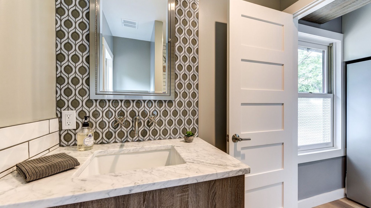Photo of Bathroom in Mapleton Hill