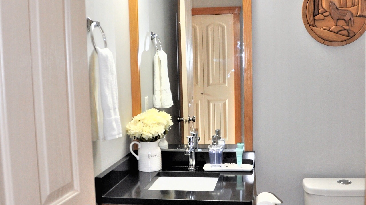 Photo of Bedroom in Snow Pine Estates