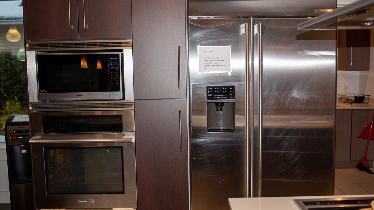 Photo of Kitchen in District of North Vancouver