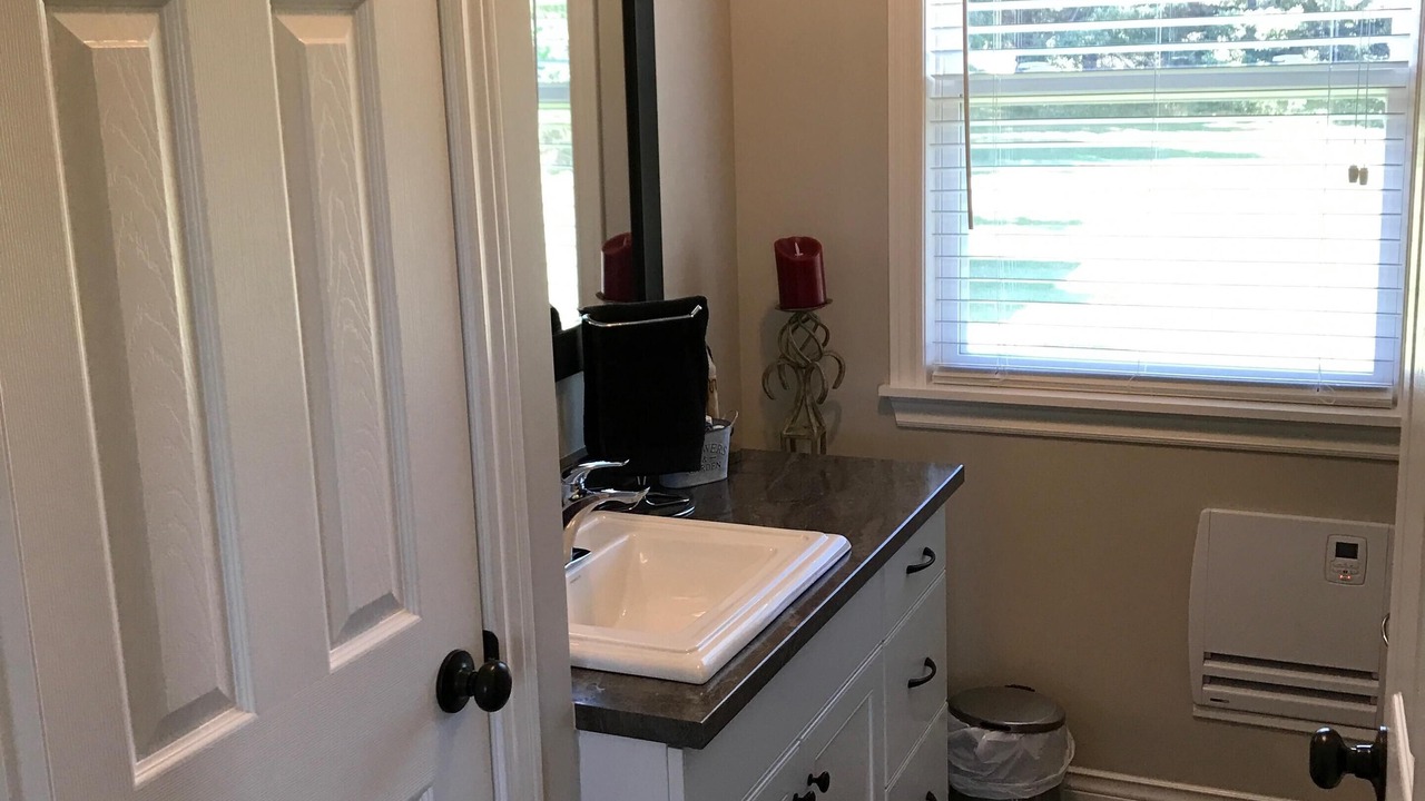 Photo of Bathroom in Clinton