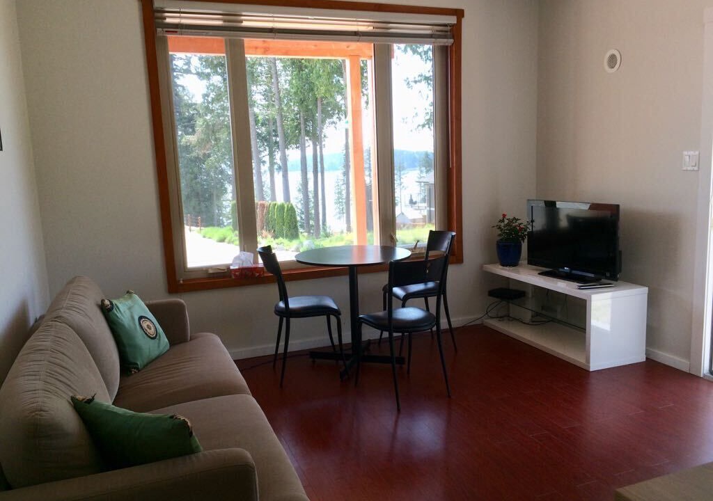 Photo of Livingroom in Sechelt