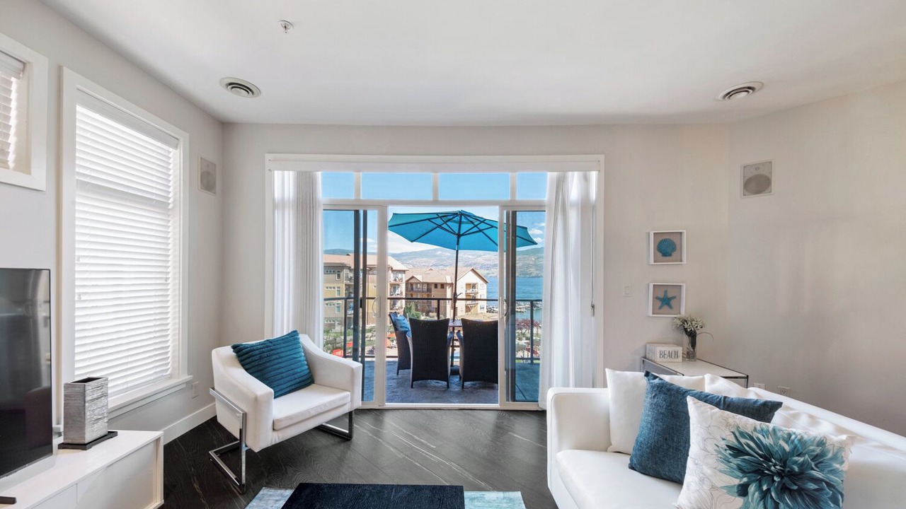 Photo of Livingroom in Westbank