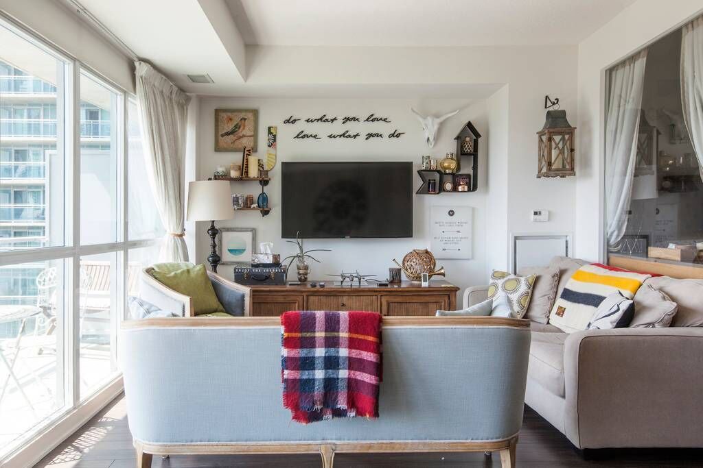 Photo of Livingroom in Humber Bay