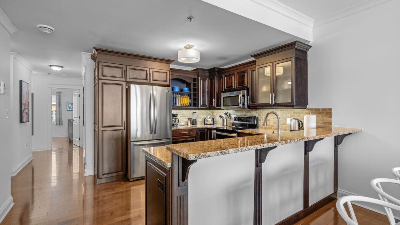 Photo of Kitchen in Queens Square