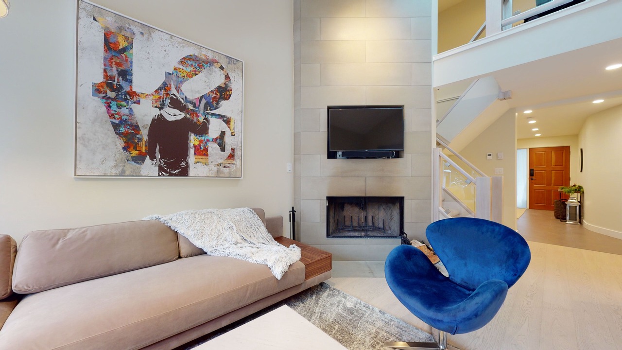 Photo of Livingroom in Whistler Village