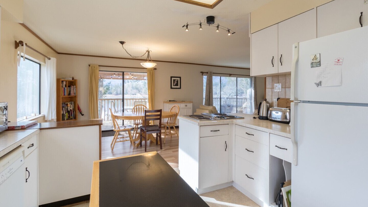 Photo of Kitchen in Fanny Bay