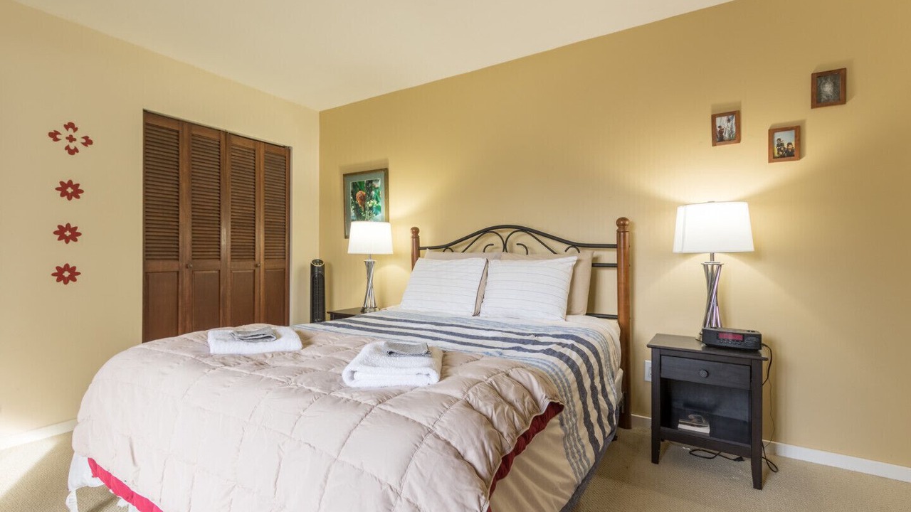 Photo of Bedroom in Fanny Bay