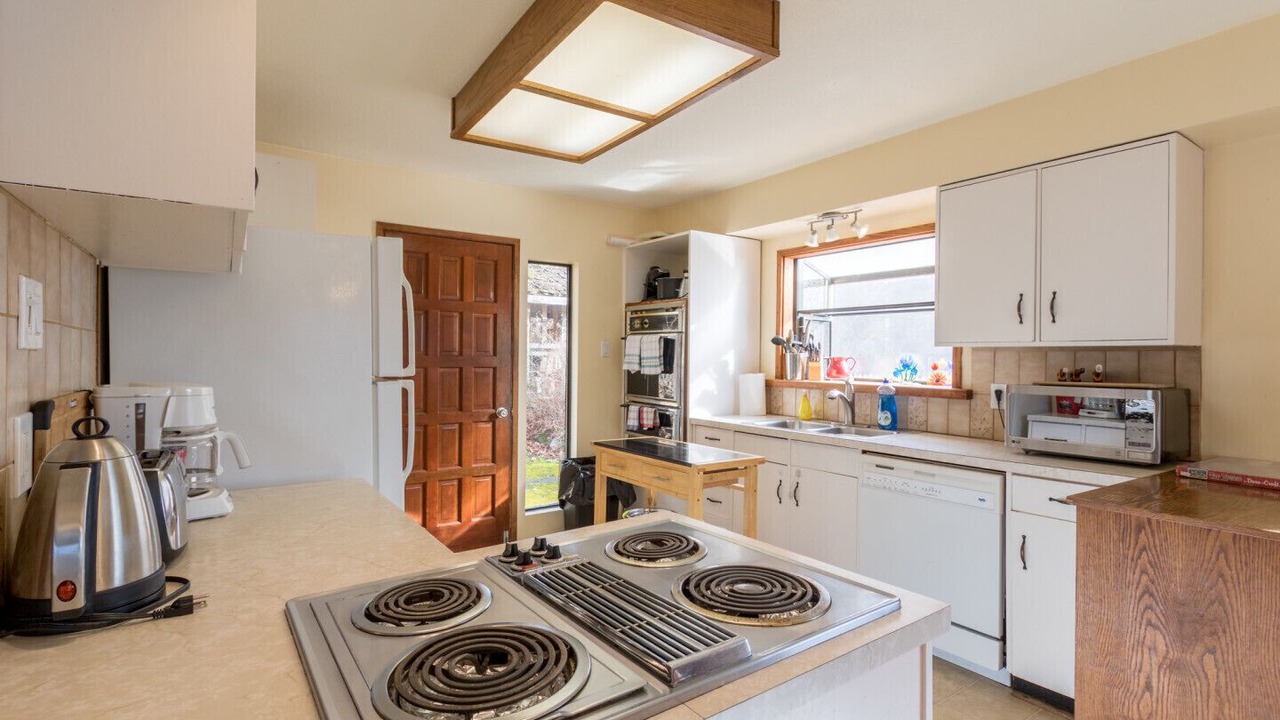 Photo of Kitchen in Fanny Bay