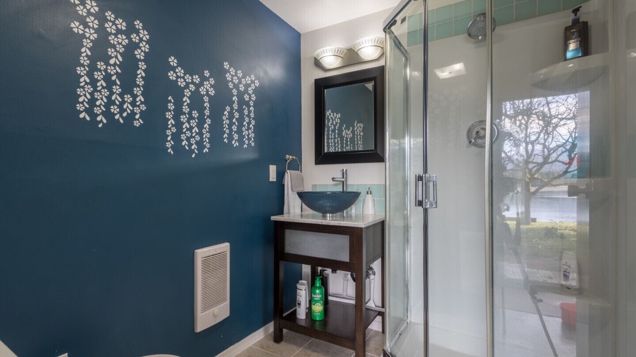 Photo of Bathroom in Fanny Bay