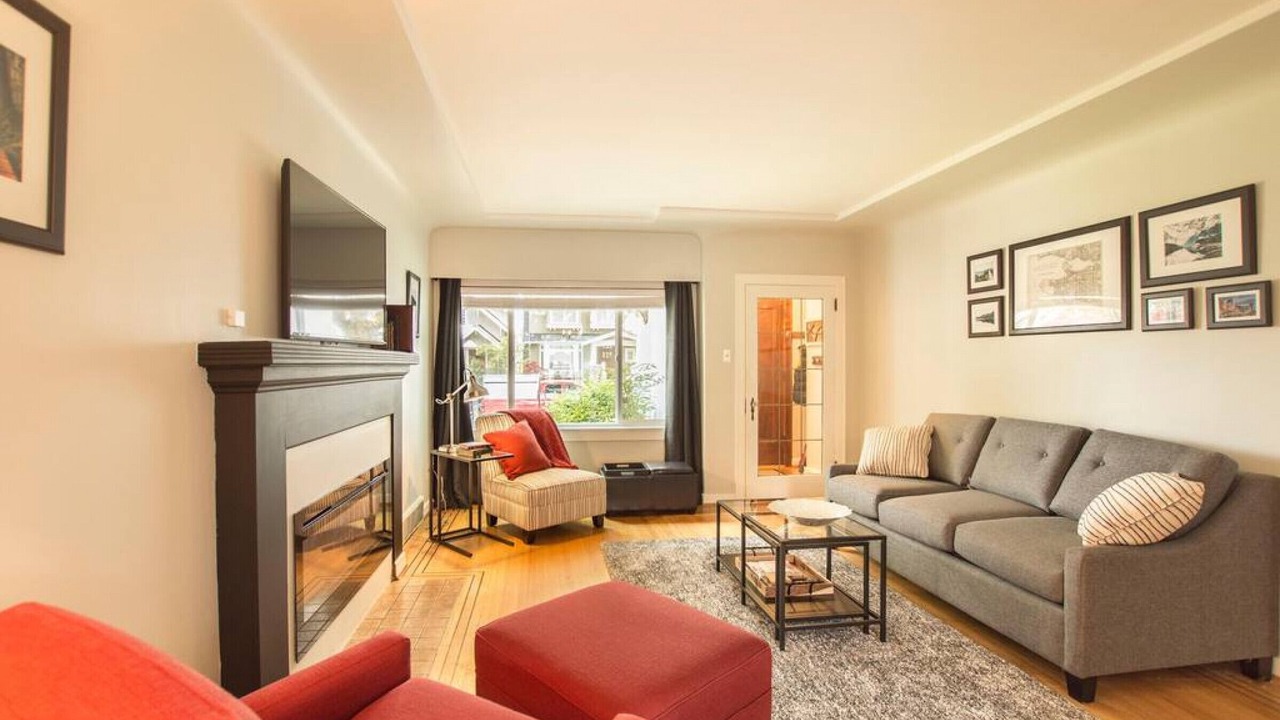 Photo of Livingroom in Riley Park-Little Mountain