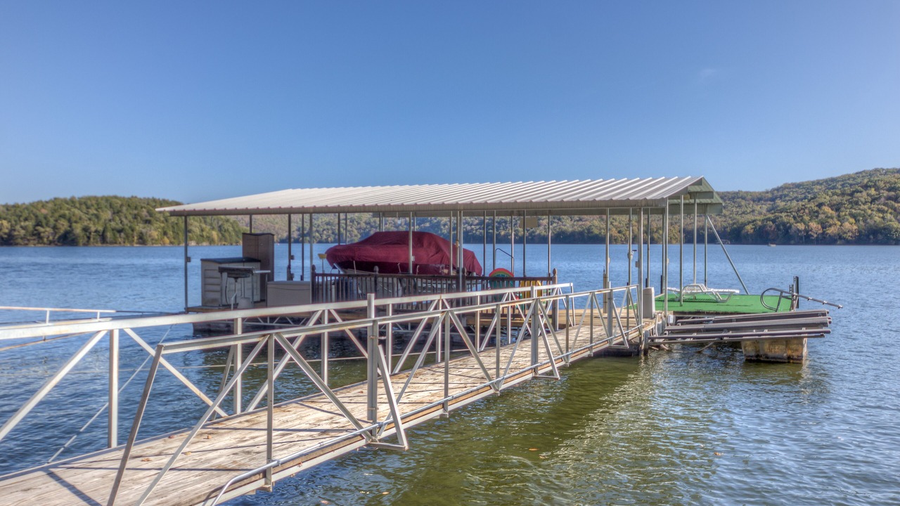 Photo of Outdoor in Roach