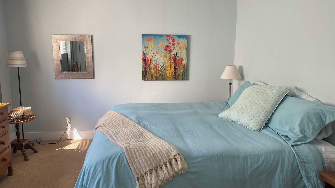Photo of Bedroom in Salt Spring Island