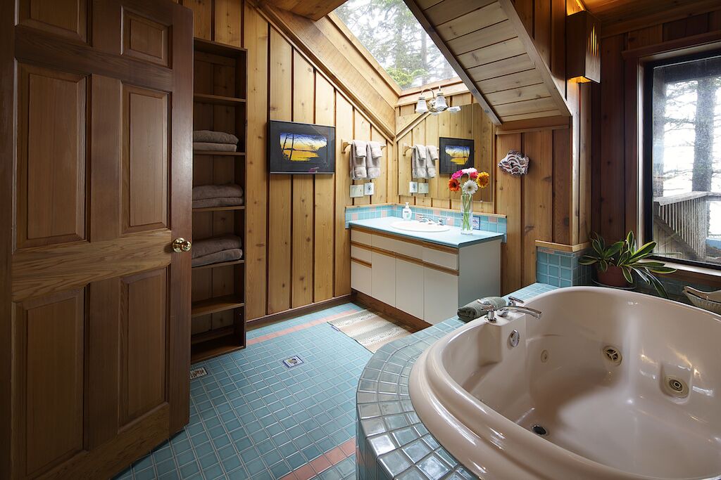 Photo of Bathroom in Tofino