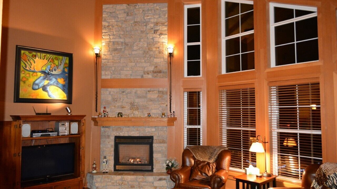 Photo of Livingroom in Snow Pine Estates