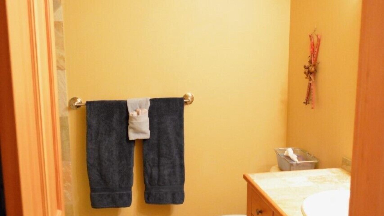 Photo of Bathroom in Snow Pine Estates