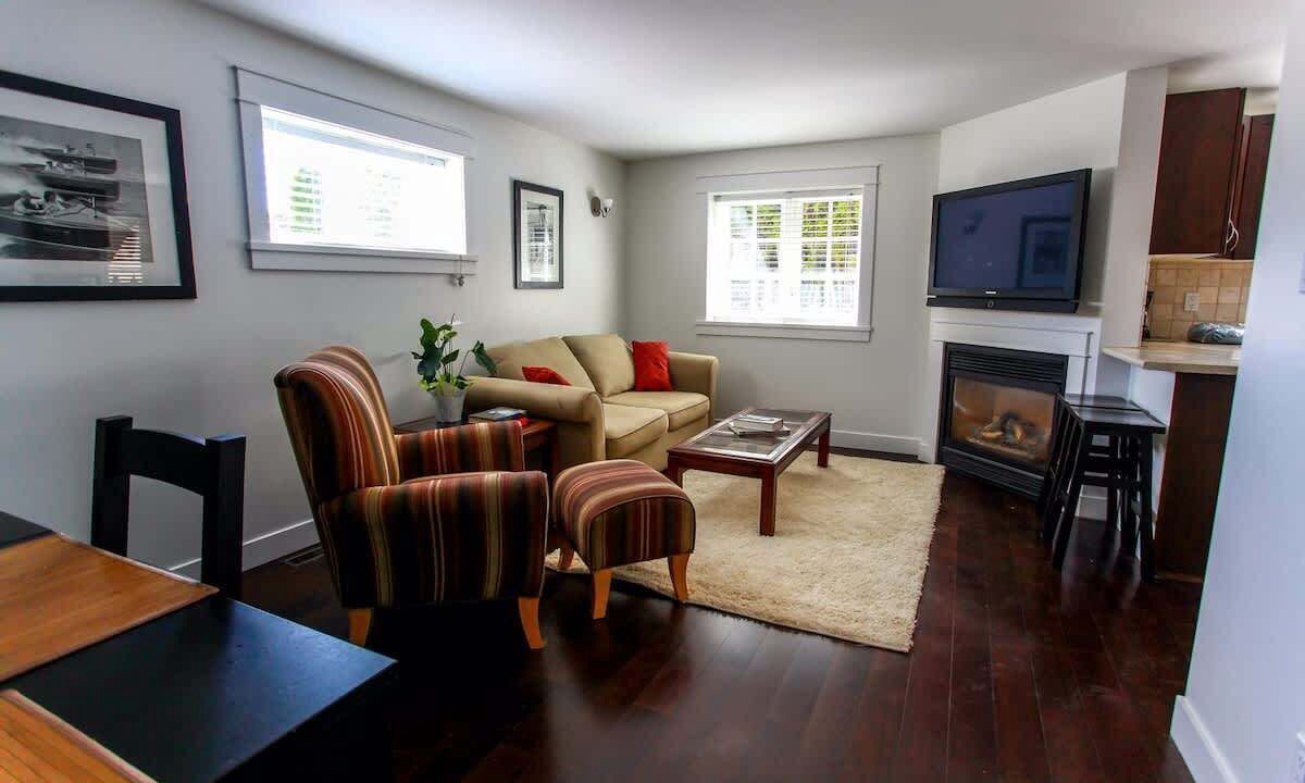 Photo of Bedroom in Central Lonsdale