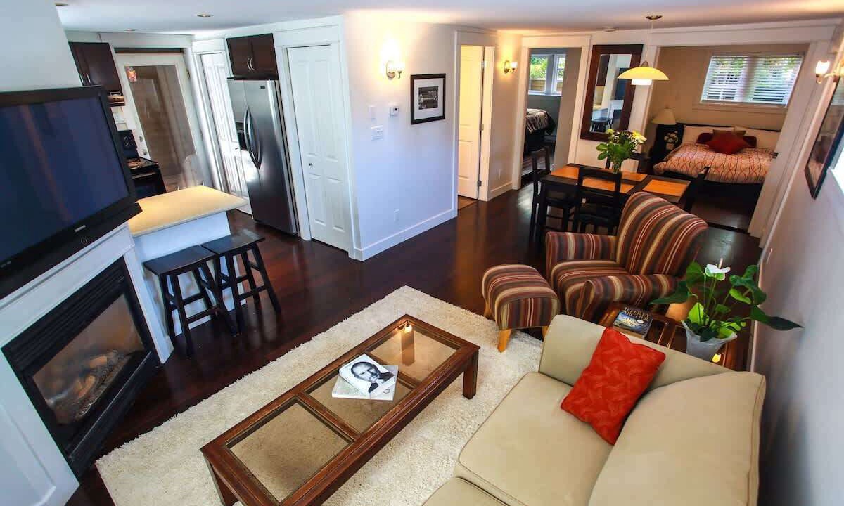 Photo of Bedroom in Central Lonsdale