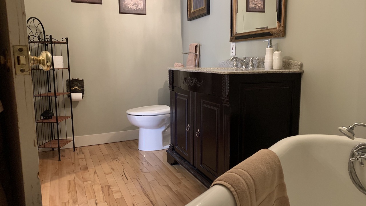 Photo of Bathroom in Banff