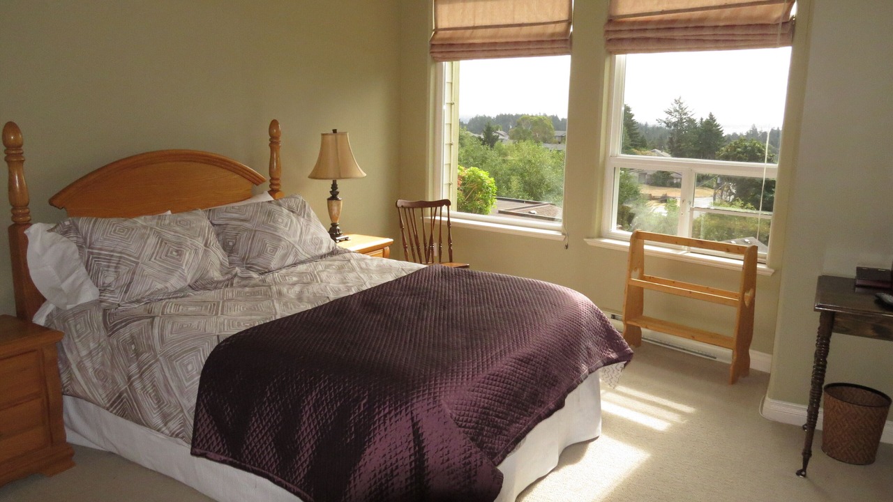 Photo of Bedroom in Colwood