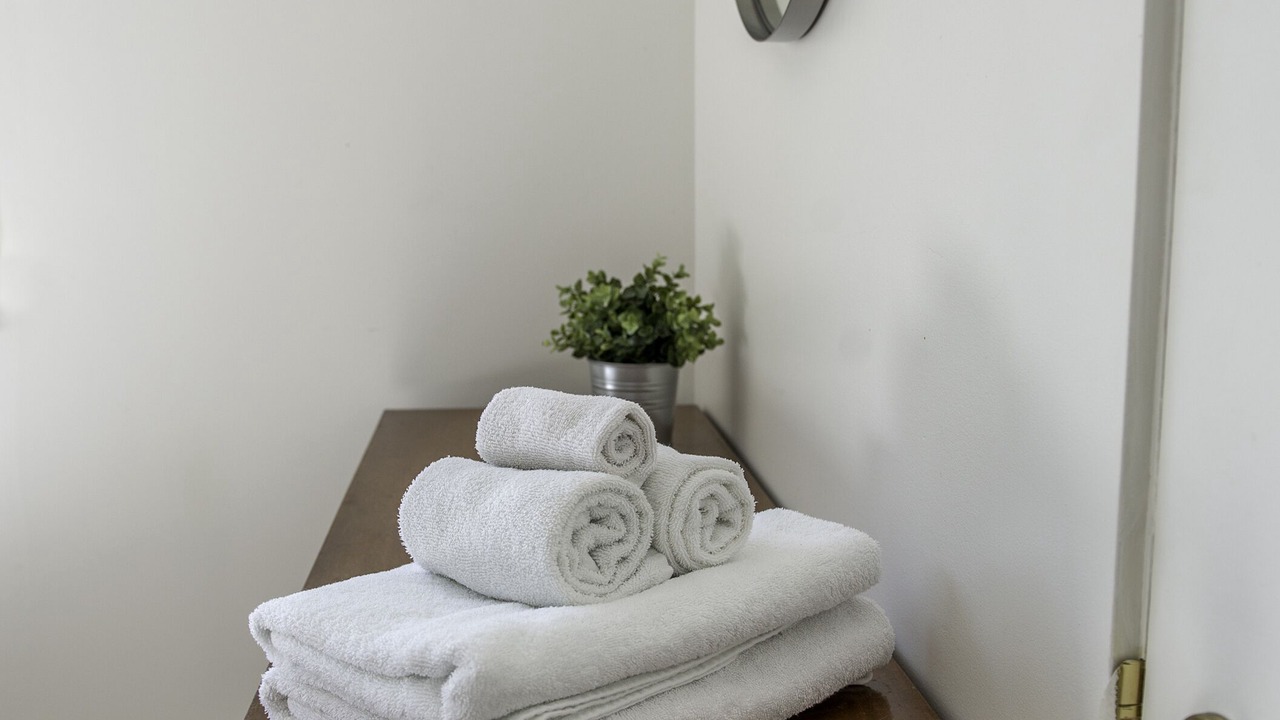 Photo of Bedroom in Port Renfrew