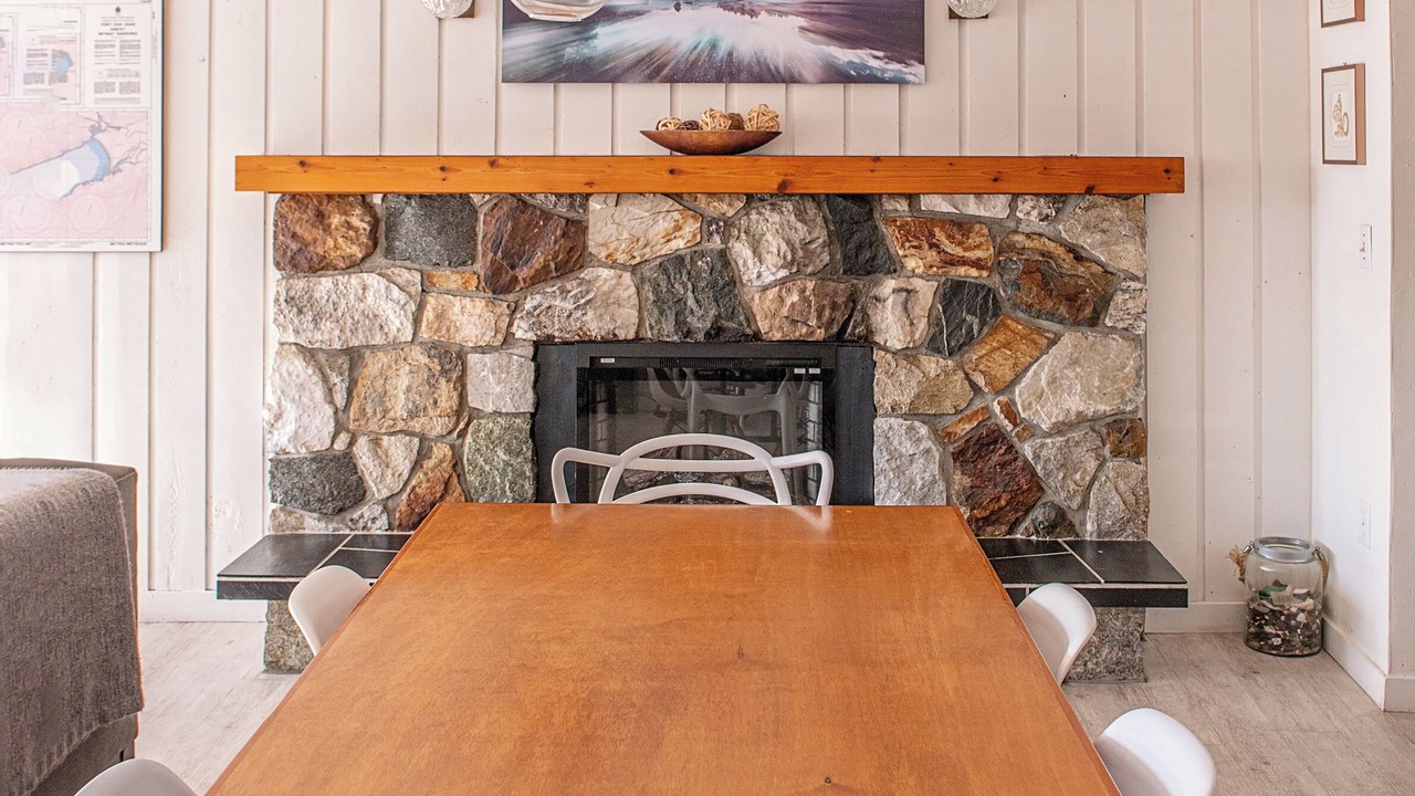 Photo of Bedroom in Port Renfrew