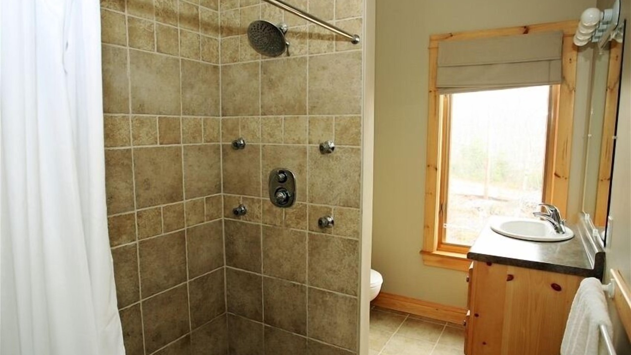 Photo of Bathroom in Hunts Point