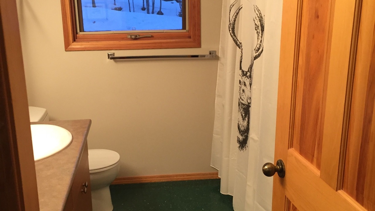 Photo of Bathroom in Sunburst Estates