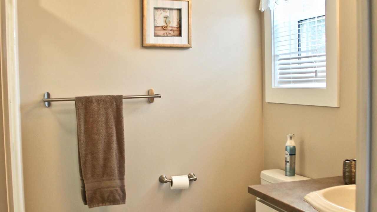 Photo of Bathroom in Brackley Beach