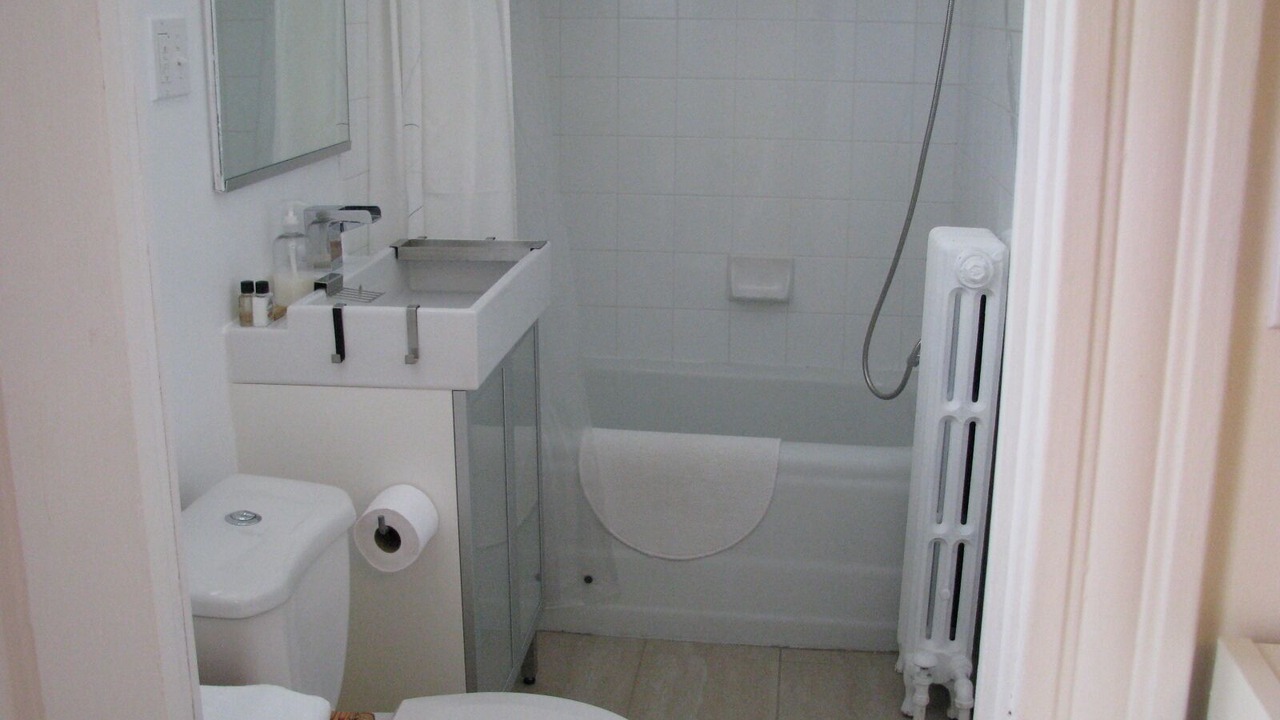 Photo of Bathroom in Desjardins
