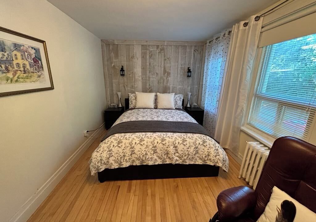 Photo of Bedroom in Desjardins