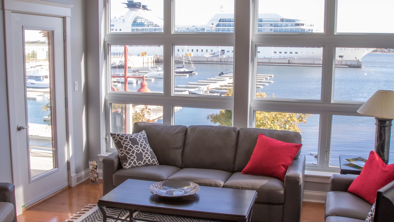 Photo of Livingroom in Queens Square