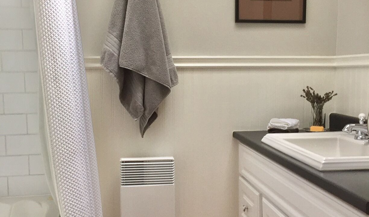 Photo of Bathroom in Galiano